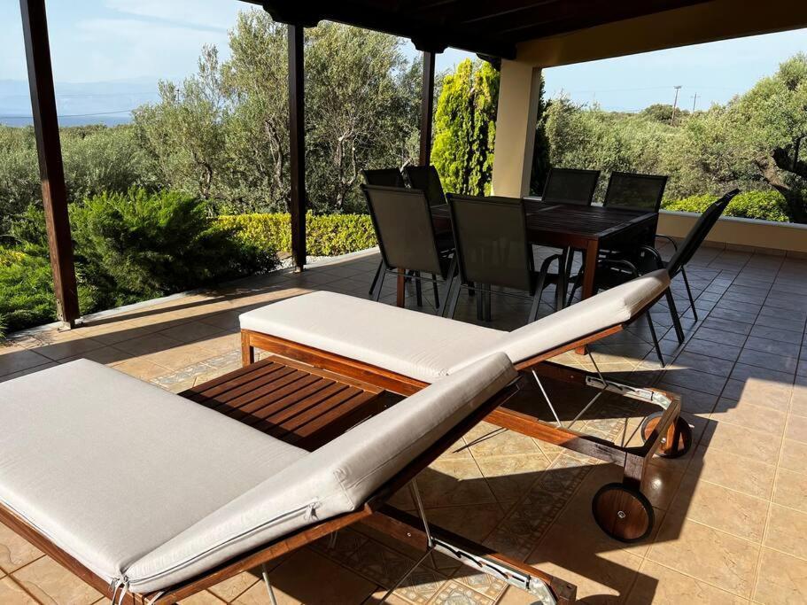 Ampelos Hillside Villa Akráta Kültér fotó