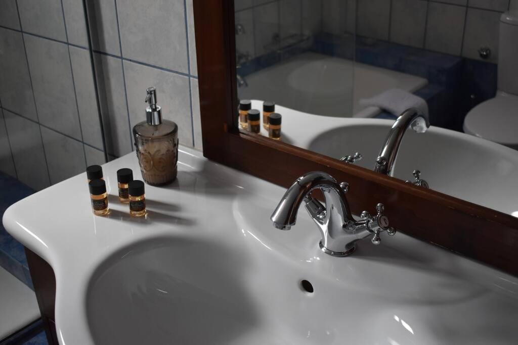 Ampelos Hillside Villa Akráta Kültér fotó