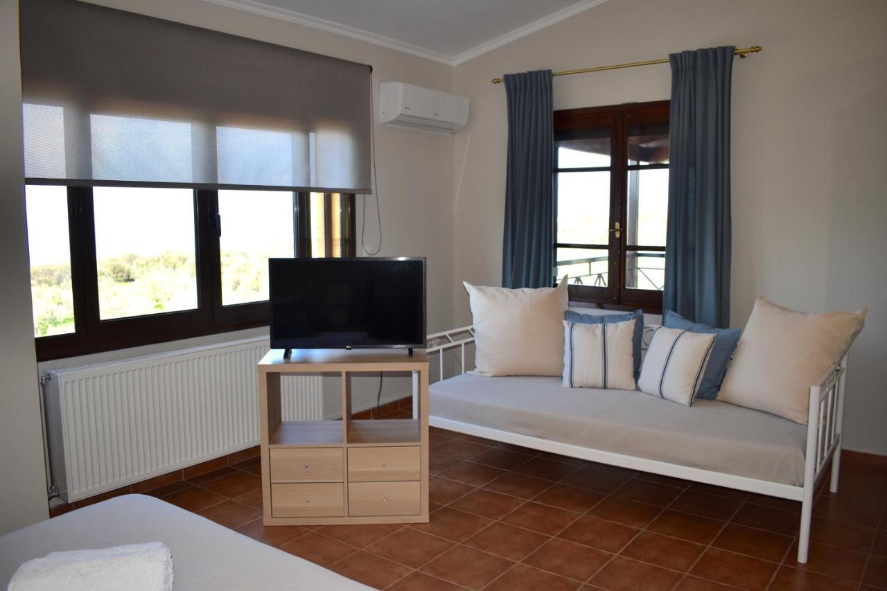 Ampelos Hillside Villa Akráta Kültér fotó