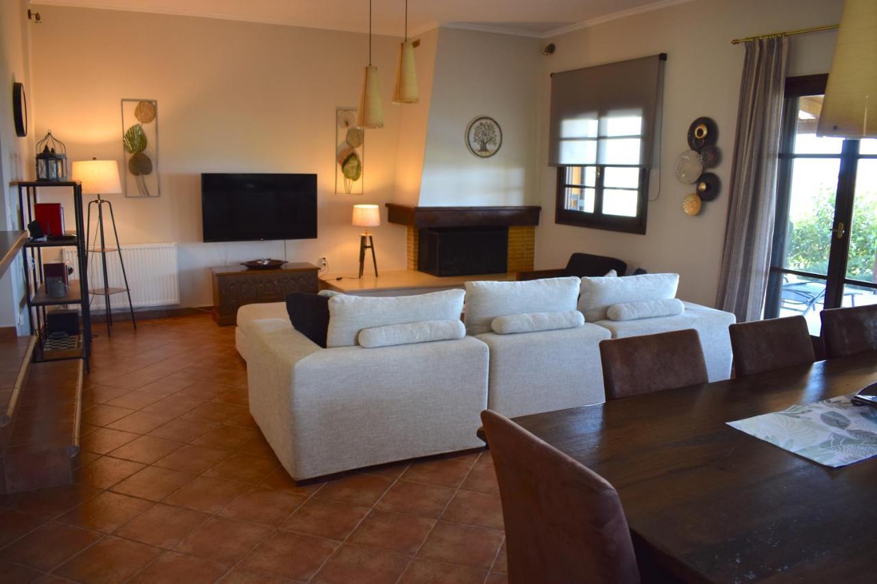 Ampelos Hillside Villa Akráta Kültér fotó
